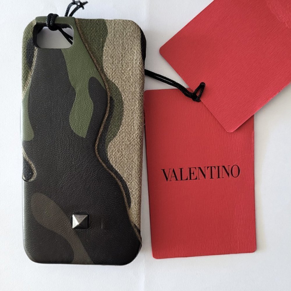 NWT VALENTINO iPhone 5/5s Leather Suede Stud Metal Accent Camo Print Hard Case